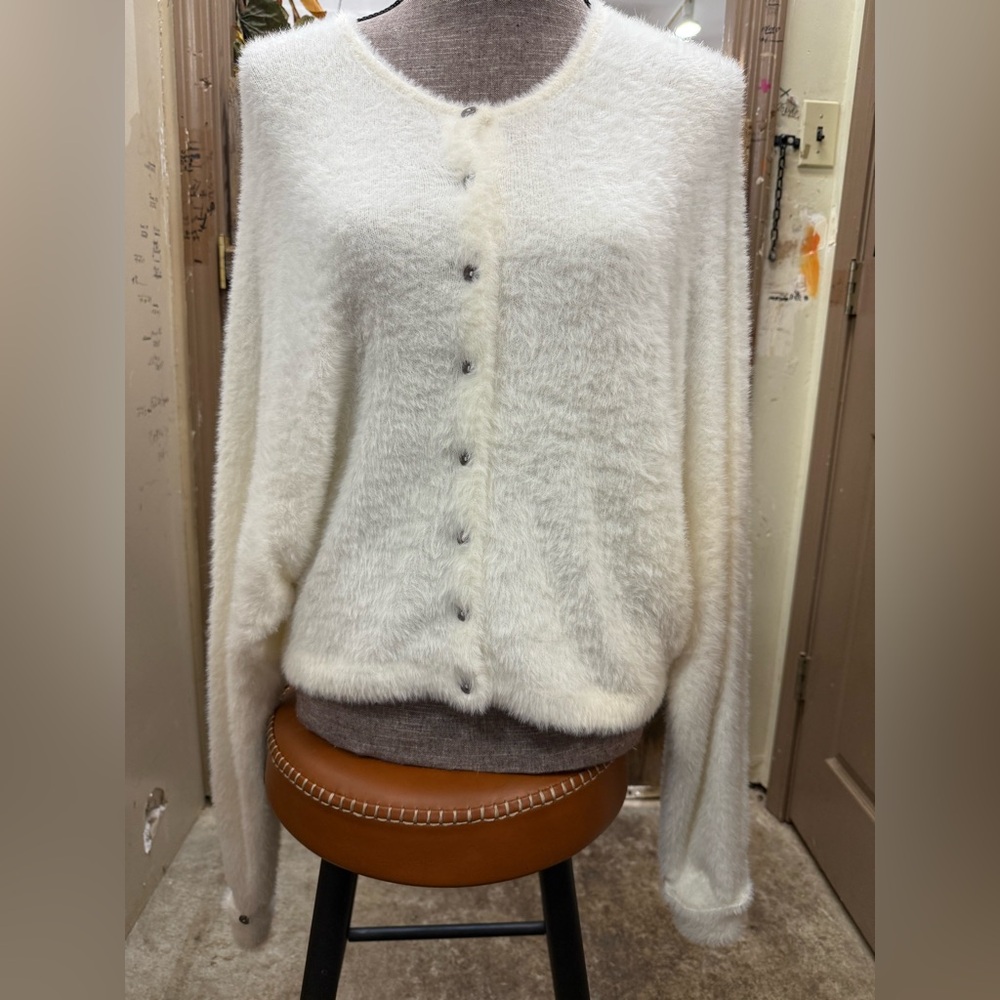 Chic Cream Button-Up Women's Cardigan
